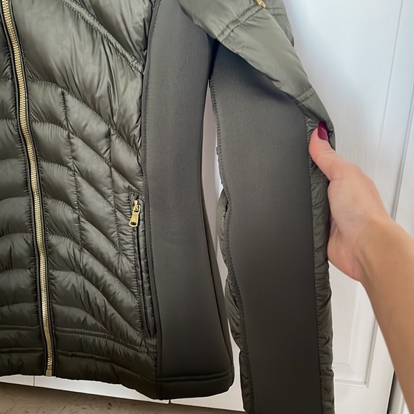 Michael Kors jacket size xs Like new! - Picture 7 of 13